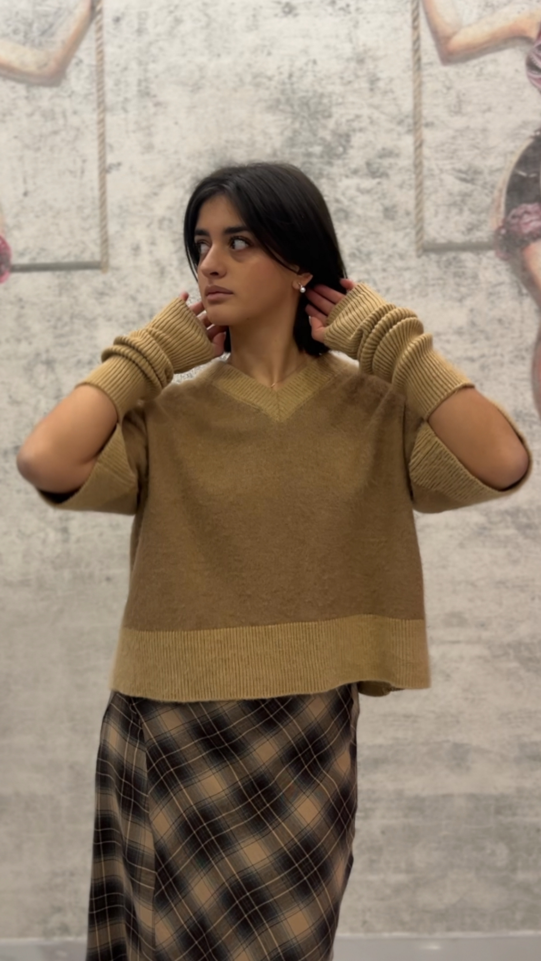 MAGLIONE CON MANICHE RIMOVIBILI